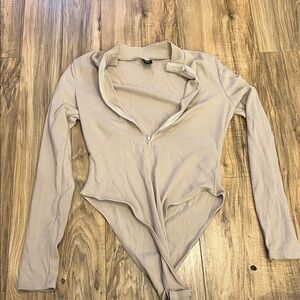 SHEIN Beige Long-Sleeve Zip Front Bodysuit